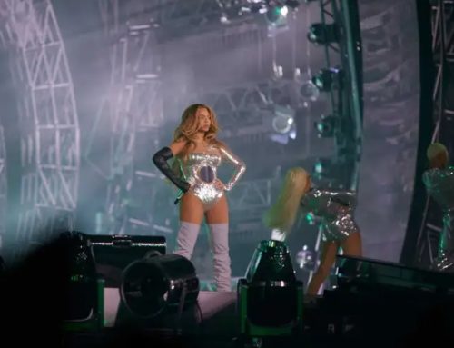 Beyonce Salutes Tina Turner With Performance of ‘River Deep – Mountain High’